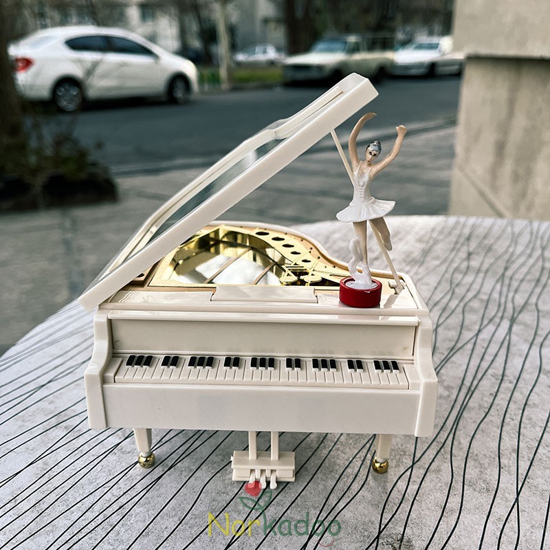 جعبه موزیکال مدل پیانو